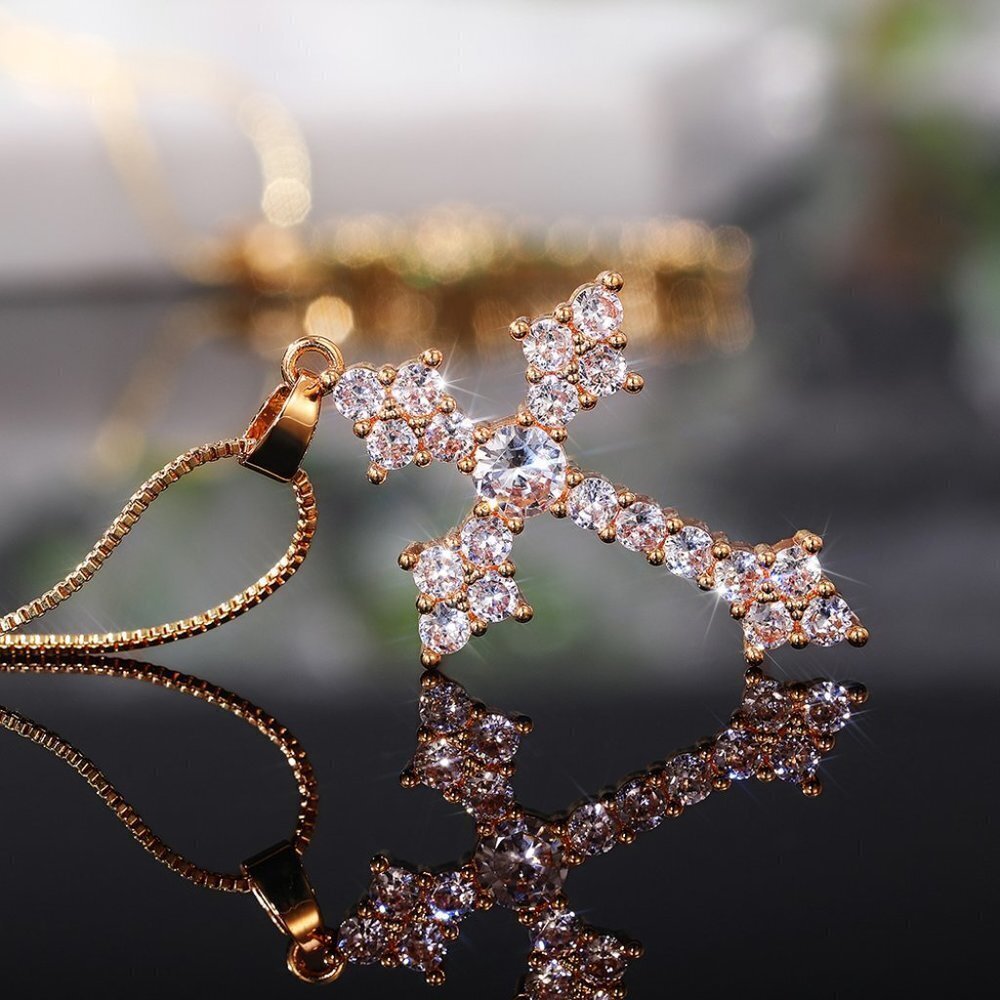 💝White Zircon Filled Cross Beautiful Gold Plated Cross Necklace Women,UNVN12404 - Picture 2 of 2